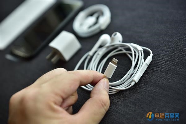 iPhone 7配件有什么 有AirPods耳机吗?iPhone7配件清单