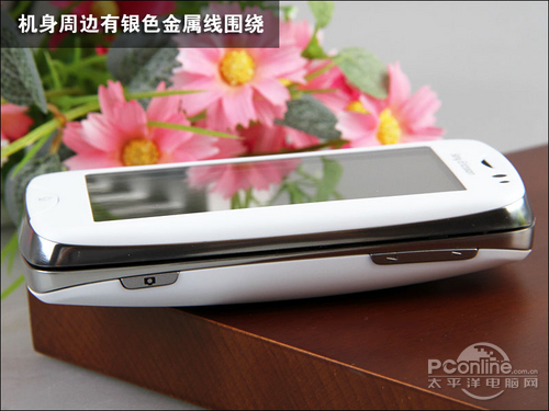 WiFi电容屏全键盘千元机索爱CK15i评测(2)